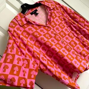 Funky retro oversized checkered mushroom collared button down crop top 1X plus